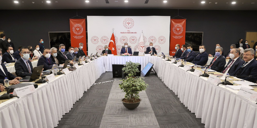 İstanbul'da pandemi zirvesi! Sağlık Bakanı Koca: Son 10 günde vakaların yüzde 52,3'ü İstanbul kaynaklı