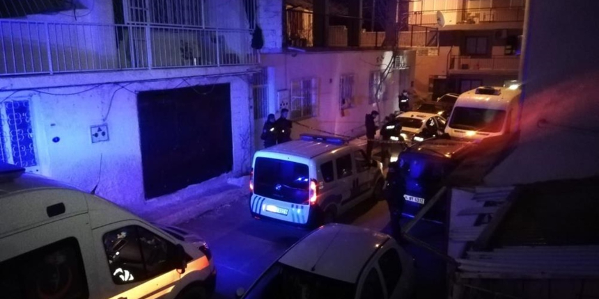İzmir’de ağzı ve yüzü bezle kapatılmış erkek cesedi bulundu!