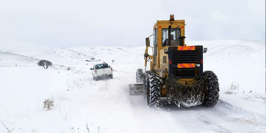 Gümüşhane'de 62 köy yolu ulaşıma kapandı