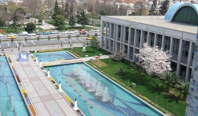 İstanbul Büyükşehir Belediyesi'nde deprem!!!Özel Haber!
