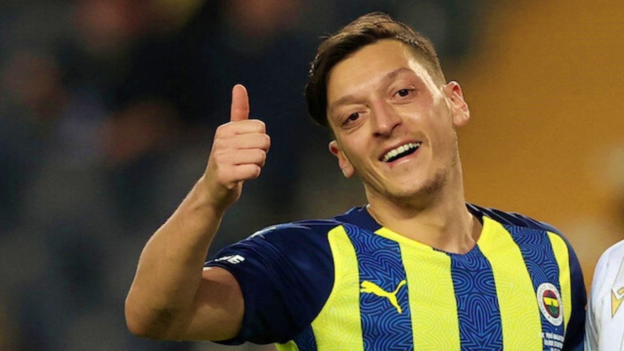 Alman basını: Mesut Özil, Çorum Futbol Kulübü'nü satın almak istiyor!