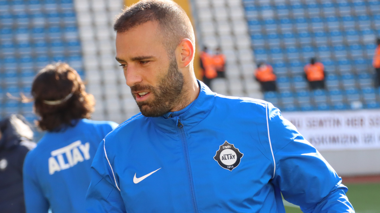 Altay'ın 37 yaşındaki efsane golcüsü Marcao Paixao'ya 1. Lig'den iki talip çıktı...