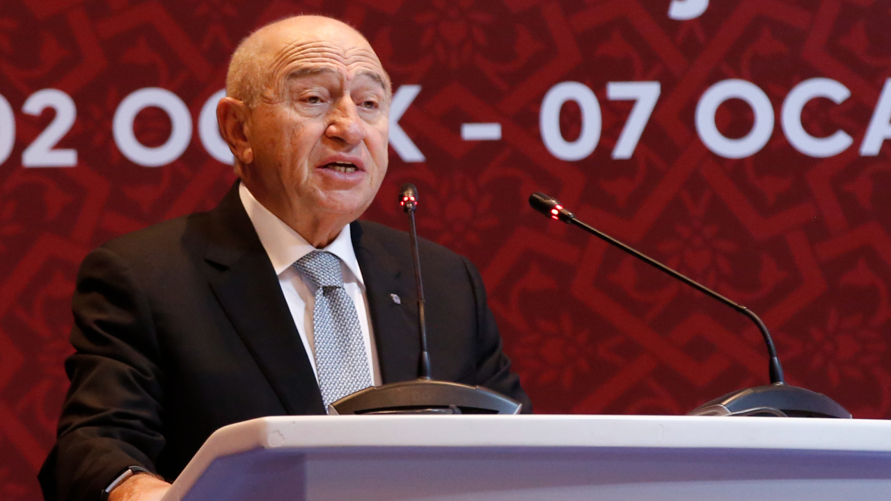 Nihat Özdemir: Türk hakemliğinde yeni bir dönem başlıyor, devrim sayılacak bir projeyi hayata geçiriyoruz.
