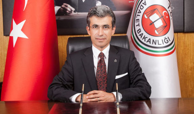 "Şimdi gideceğim, dönmeyebilirim! Korkmayın, babanızdan asla utanmayın"