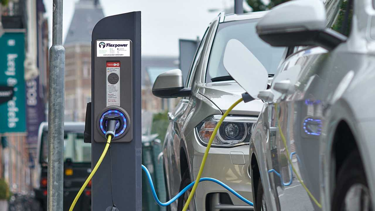 Elektrikli otomobillerin şarj maliyeti iki kattan fazla arttı
