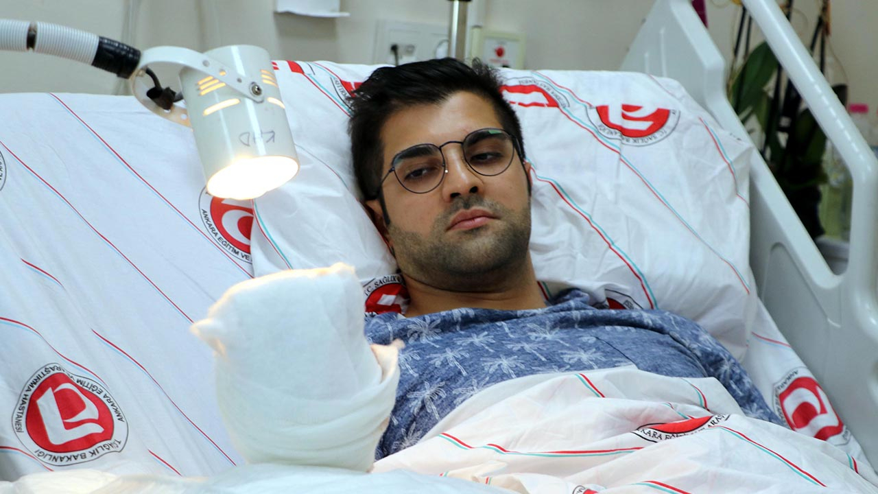 Hastasının bıçakladığı doktor istifa etti: İşini yapamaz hale geldi