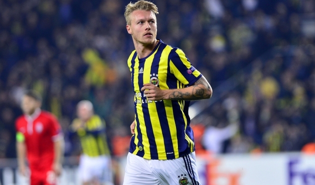 Kjaer'in yerine Fenerbahçe defansına o geliyor!