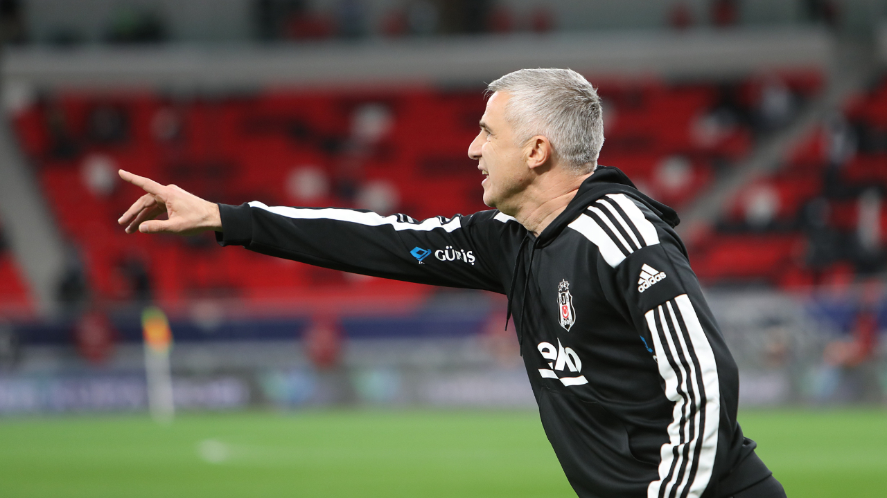 Önder Karaveli: Bu kupayı önce camiamıza sonra da anneme hediye ediyorum