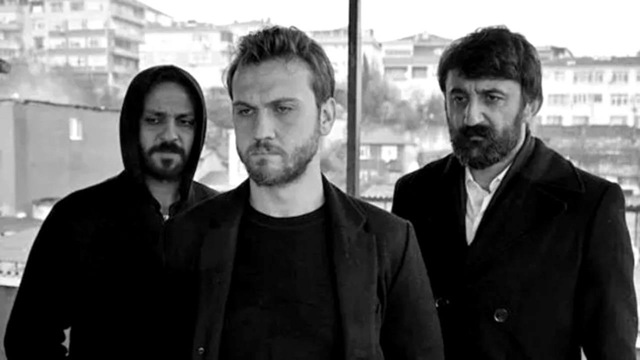 Çukur dizisinin yıldızı Süslü Korkuluk'a geliyor! Kadın Başrol belli oldu