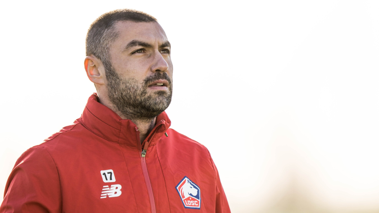 Lille'in milli golcüsü Burak Yılmaz, koronavirüs testinin pozitif çıktığını açıkladı