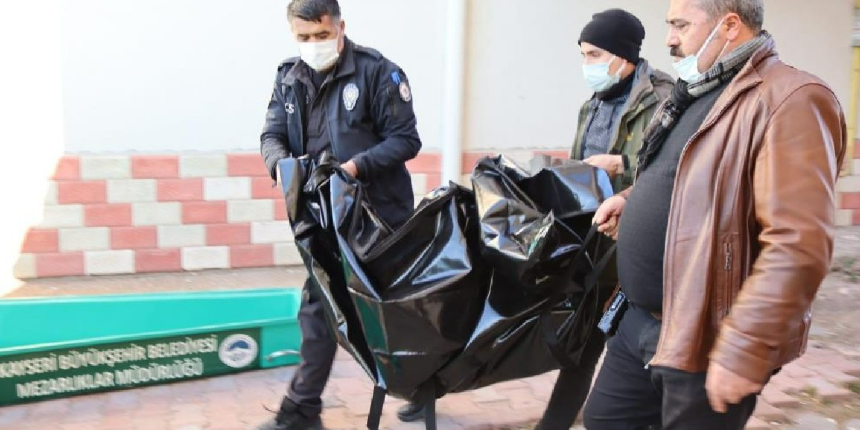 Eşini ve küçük çocuğunu canice öldürmüştü! Tutuklandı