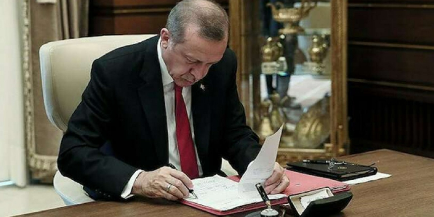 Milli Eğitim Bakan Yardımcısı Ahmet Emre Bilgili görevden alındı!