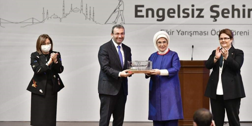 Engelsiz Şehirler Fikir ve Proje Yarışması'nda Pendik Belediyesi'ne ödül