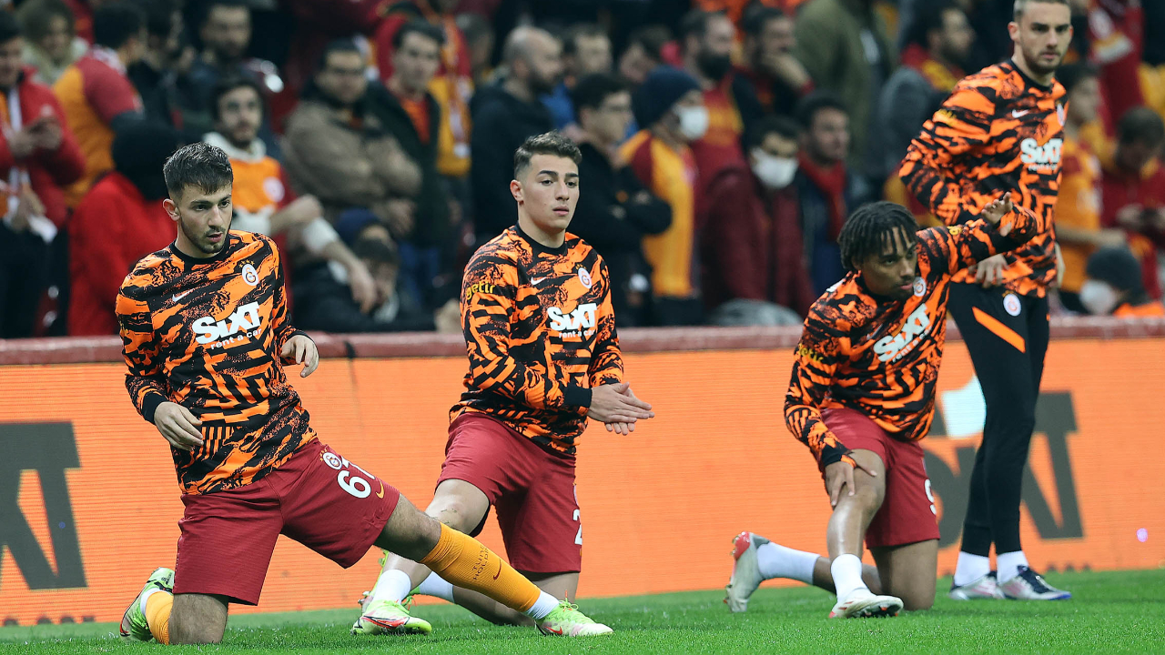 Fatih Terim'in yeni prensi Işık Kaan Arslan, Giresunspor maçında Luyindama'yı kesti