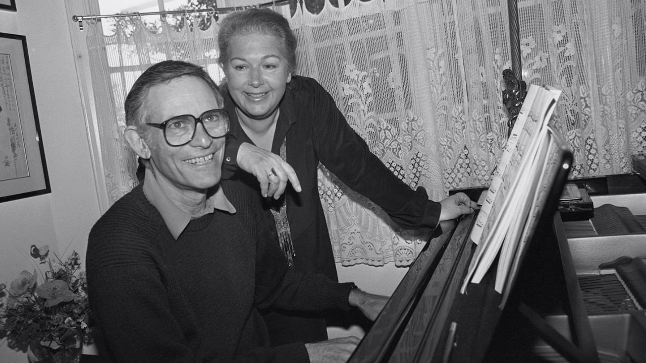 Oscar ödüllü söz yazarı Marilyn Bergman hayatını kaybetti