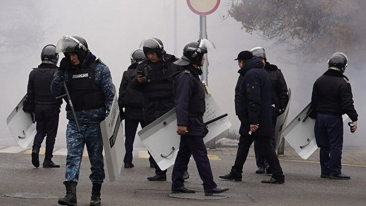 Kazakistan'daki protestolarda 164 kişi hayatını kaybetti: Rus askerleri tatbikat yaptı