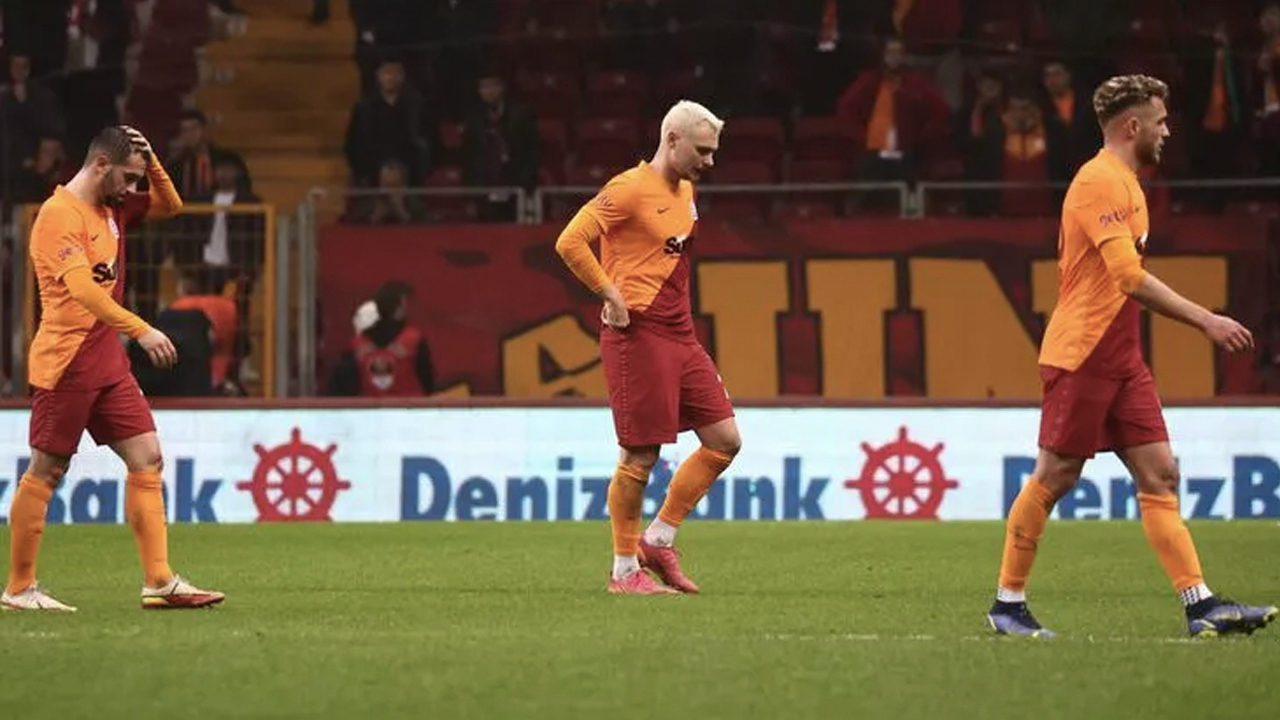 Galatasaray'da kötü gidiş sürüyor: Son 9 maçta tek galibiyet geldi