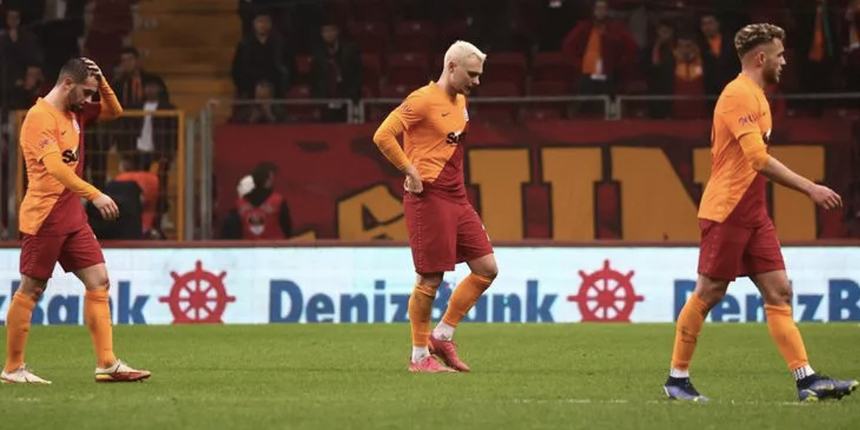 Galatasaray'da kötü gidiş sürüyor: Son 9 maçta tek galibiyet geldi