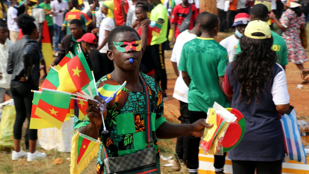 Afrika Uluslar Kupası başlıyor... Kamerun'da açılış maçı öncesi futbol coşkusu...