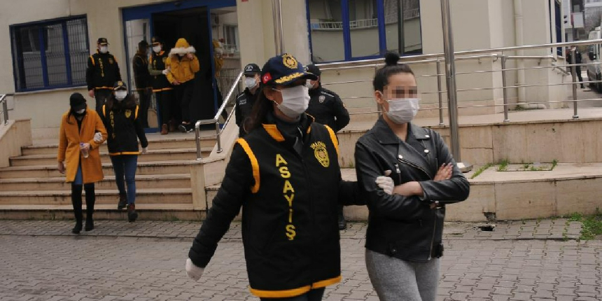 Yalova'da fuhuş operasyonu: 24 kişi gözaltına alındı