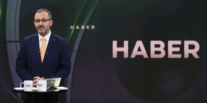 TRT Spor'da haberleri Bakan Mehmet Muharrem Kasapoğlu sundu... 10 Ocak Çalışan Gazeteciler Günü özel