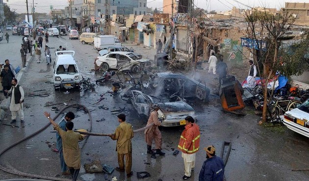 Pakistan'da bombalı saldırı: 25 ölü, 40 yaralı...