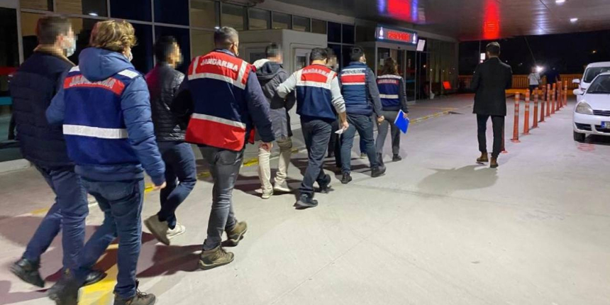 FETÖ'nün sözde TSK yapılanmasına operasyon: 143 kişi gözaltında