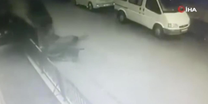 İstanbul'da korku dolu anlar: Anne ve kızı son anda kurtuldu