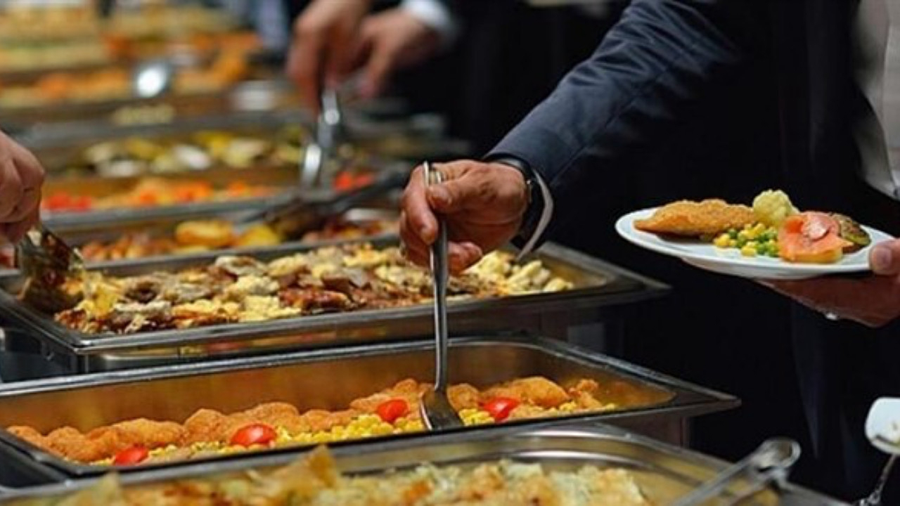 Milyonlarca memur ve sözleşmeli personelin yemek bedelleri belli oldu! İşte yemek ücreti tablosu...