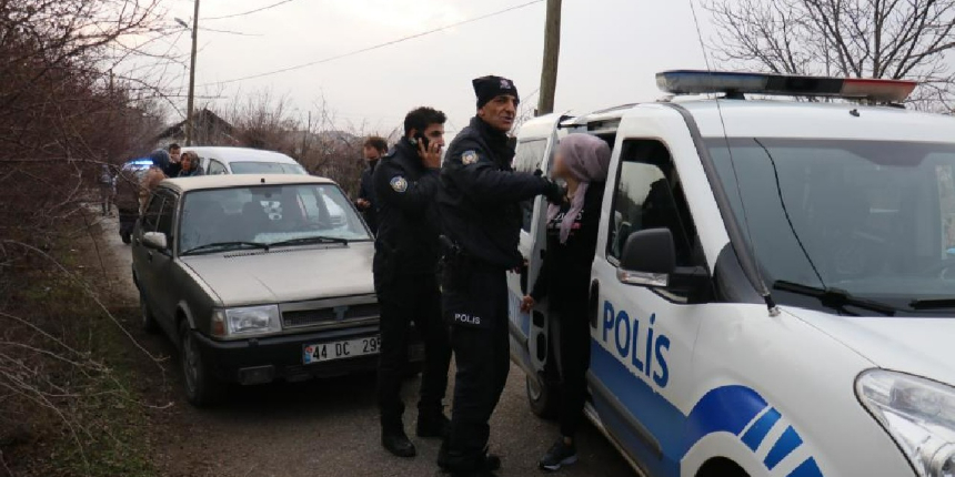 Takip ederek taciz ettiği kadın tarafından bıçaklandı!