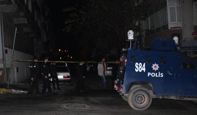 Sultangazi'de Afgan ve Suriye uyruklu şahıslar Türk genci bıçaklayarak öldürdü!