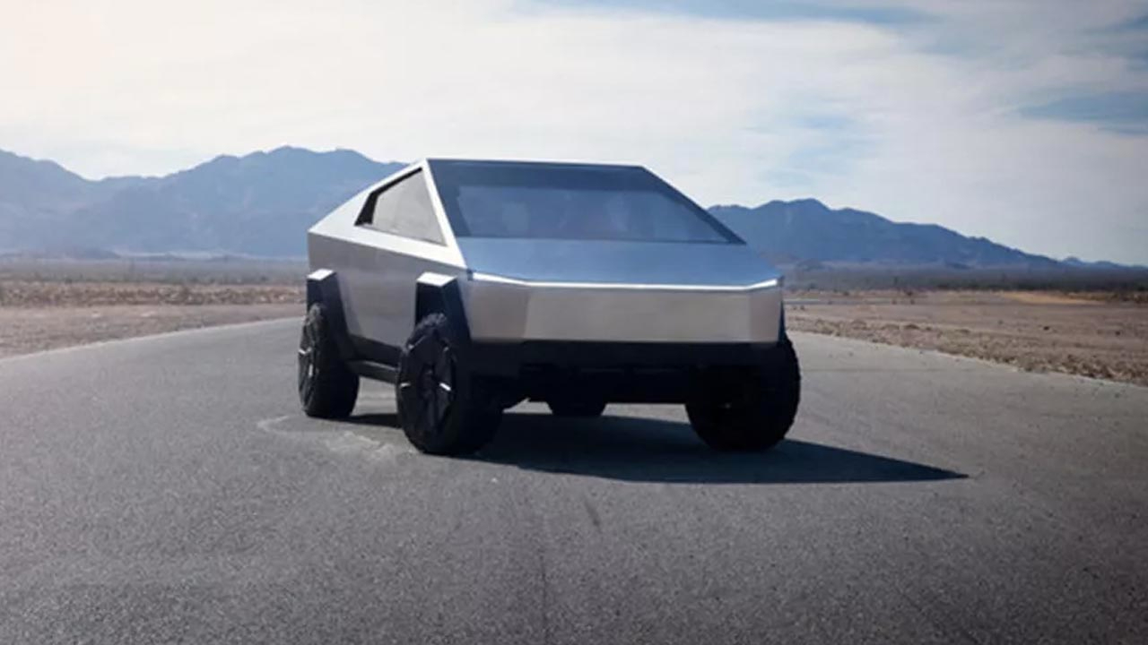 Tesla'nın merakla beklenen Cybertruck projesinde flaş gelişme: Üretim tarihi ertelendi