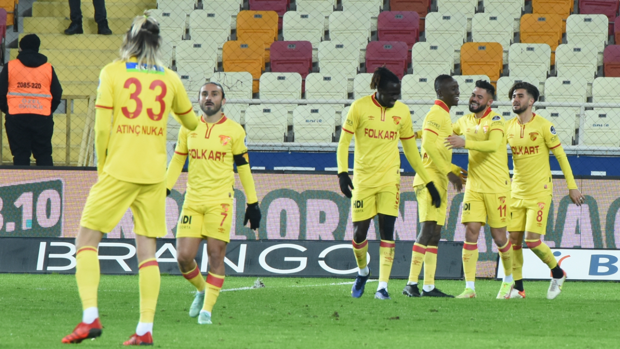 Göztepe'den kritik Yeni Malatyaspor deplasman zaferi! Galibiyet golü Lourency'den...