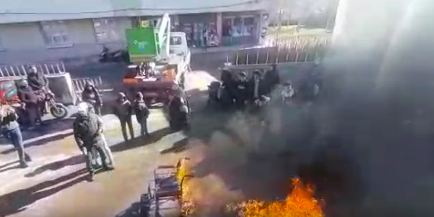 Müdürü tarafından mobbing uygulandığını iddia eden engelli, aracını yaktı!