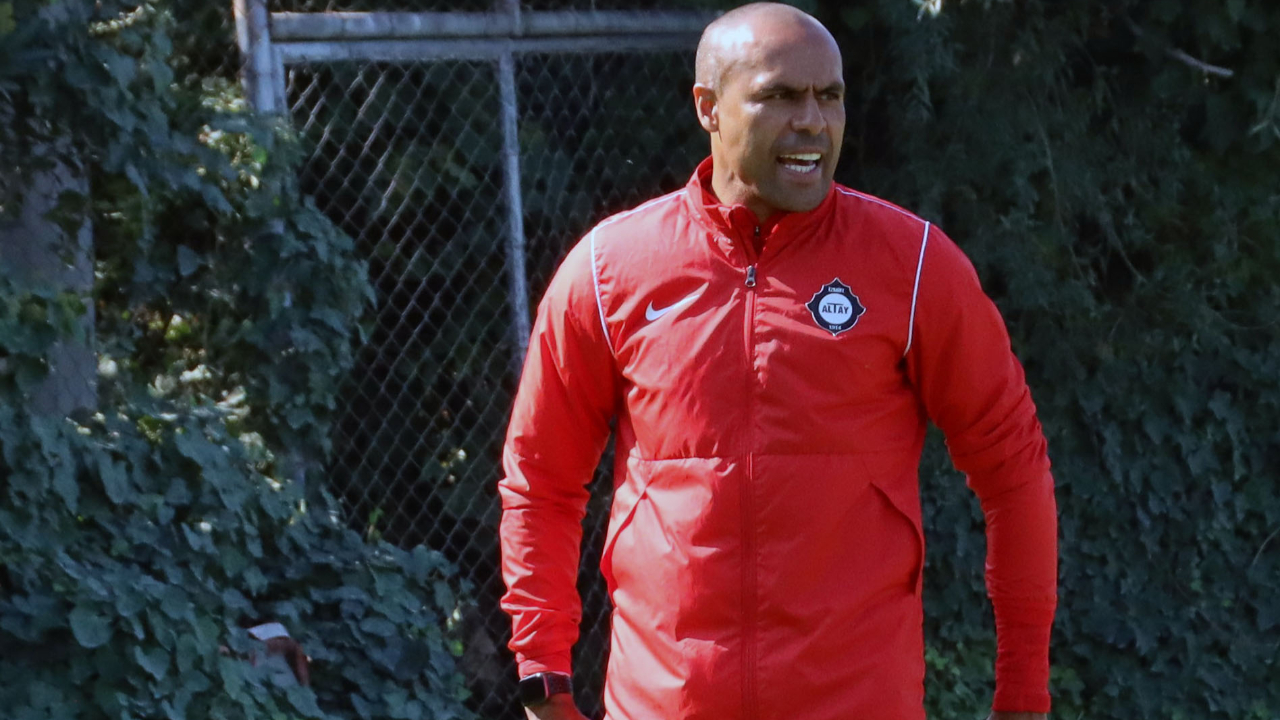 Altay'da ilginç teknik direktör tercihi... Mustafa Denizli'nin yerine yardımcısı Nobre getirildi iki maç sonra gönderildi