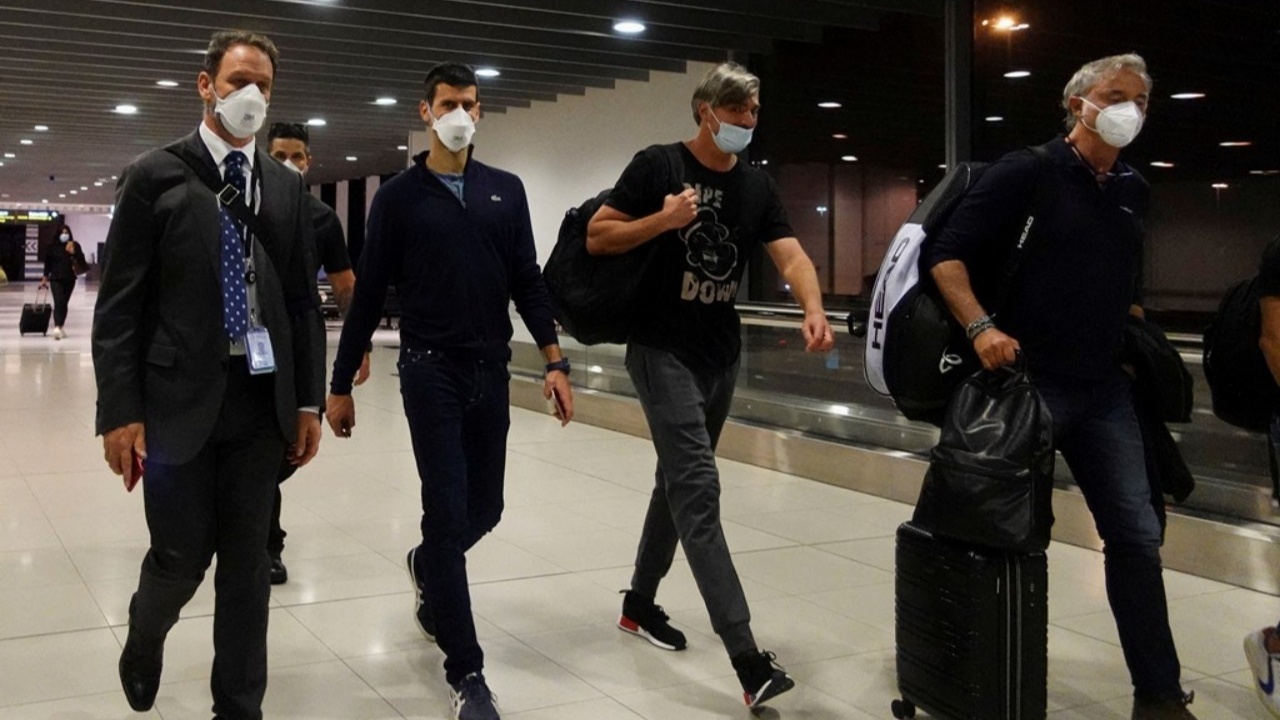 Avustralya hükümeti tarafından sınır dışı edilen Novak Djokovic ülkeyi terk etti