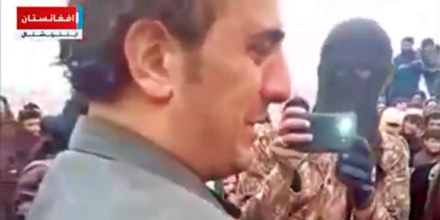 Taliban müzik aletlerini ateşe verdi: 'Müzisyenin yüzüne bir bakın!'