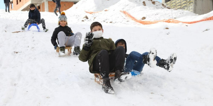 Eğitime kar molası! İşte okulların tatil edildiği iller!