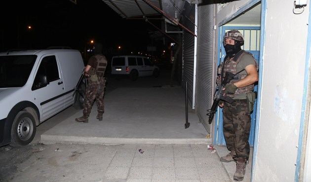 Adana'da iki aile arasında bitmeyen husumet...