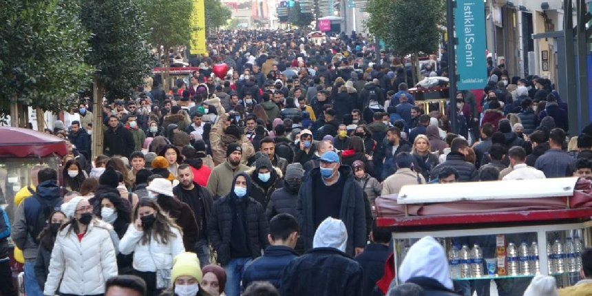 Uzman isimden korkutan senaryo: Günlük vaka sayıları 400 binlere çıkacak!