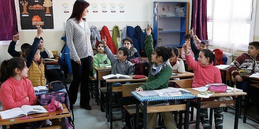 Milli Eğitim Bakanlığı'ndan öğretmenleri ilgilendiren karar: Yarıyıl tatilinde ilk kez uygulanacak
