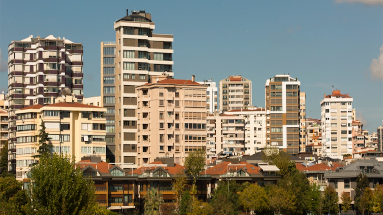 Kira vereceğime ev alırım diyenler şokta! Bankalar konut faizlerini yeniledi! Ev almak artık hayal!