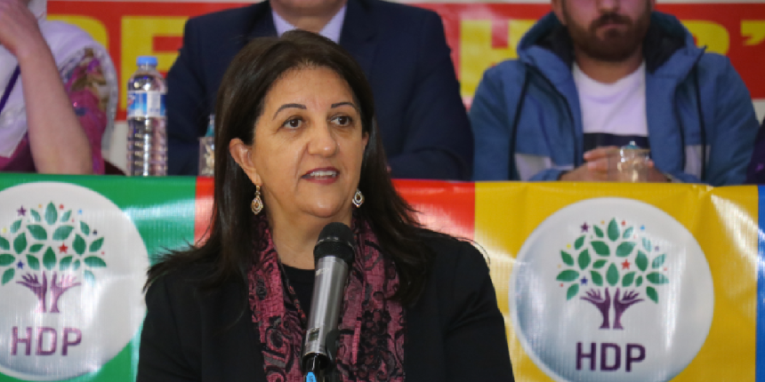 HDP kongresinde skandal! Pervin Buldan konuşurken 'Gençlik Apo'nun fedaisidir' sloganı atıldı