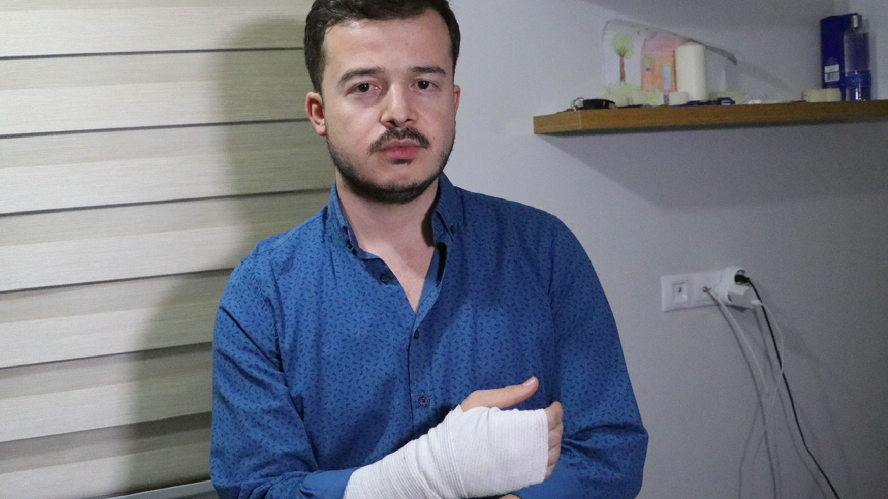 Seyyar satıcı 2 doktoru üniversite hastanesinde rehin aldı!