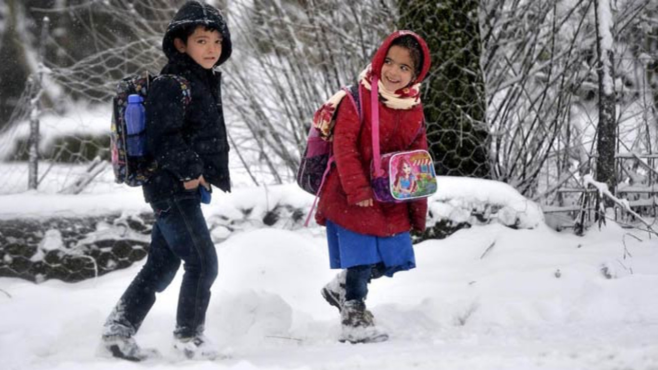 Valilikler duyurdu: Okullar tatil edildi! İşte o il ve ilçeler...