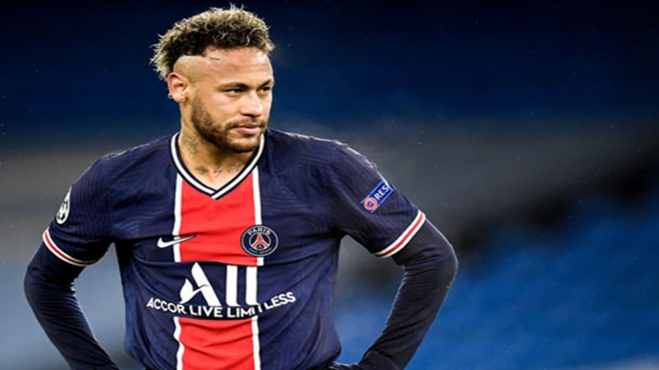 PSG'li Neymar aşkını itiraf etti! Sevgilisi Bruna ile aşkını bu fotoğrafla duyurdu