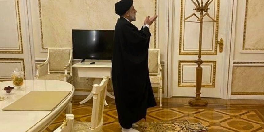 İran Cumhurbaşkanı Reisi, Kremlin'de namaz kıldı