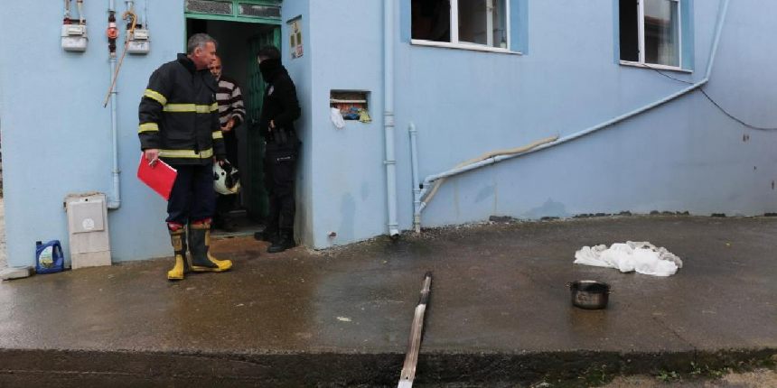 Ocakta unutulan yemek, mahalleyi ayağa kaldırdı!