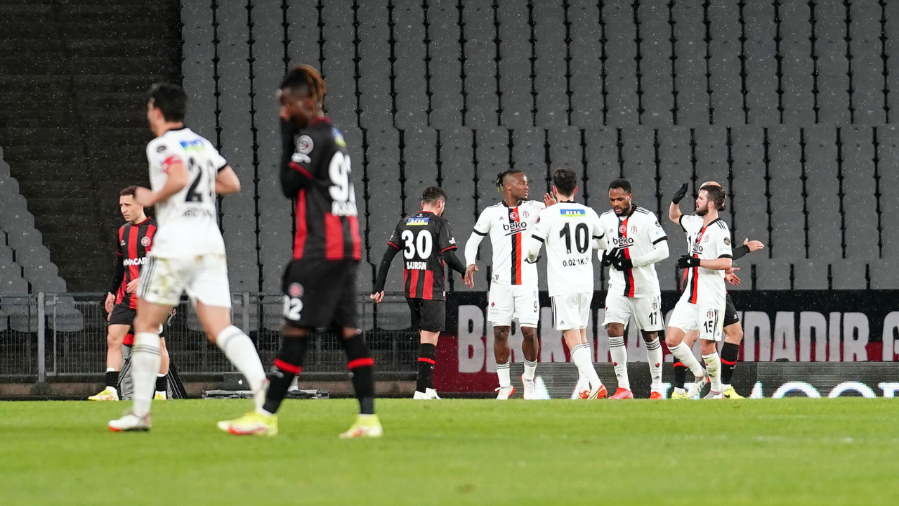 Fatih Karagümrük bu sezon İstanbul takımlarıyla oynadığı maçlarda yalnızca Beşiktaş’tan puan alamadı