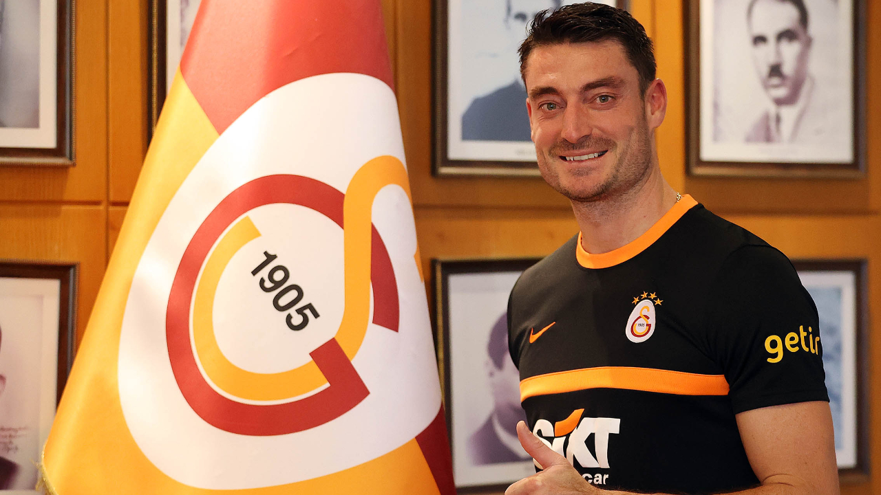 Domenec Torrent'in sağ kolu Albert Riera... İspanyol yıldız Florya'ya geri döndü